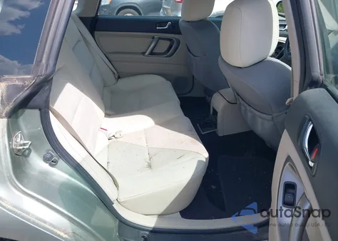 2009 Subaru Outback 2.5I z USA, uszkodzony, nr VIN 4S4BP61C197335932